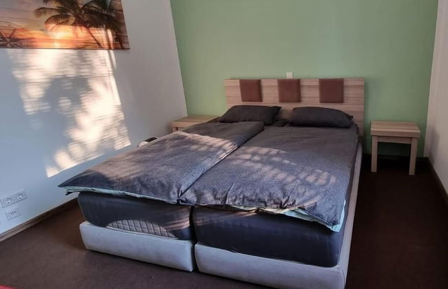 Hotel Linda - Foto 2