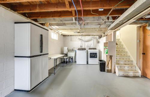 Chippewa Lake Cottage with Fire Pit! - Foto 17