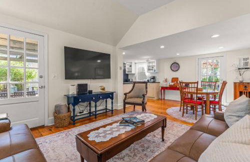 Coastal Victorian Home Walk to Downtown - Foto 3