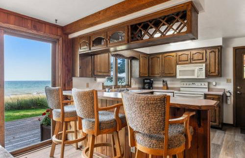 Lily Bay Lodge by Simple Life Rentals - Photo 34