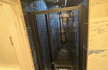 Marble blue flat, City of Gloucester - Foto 4