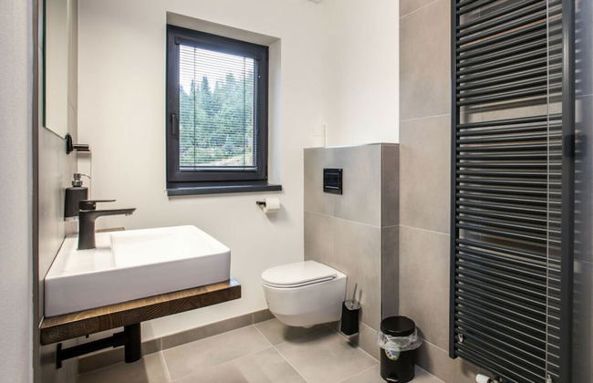 Holiday Villa in Beautiful Location - Photo 16