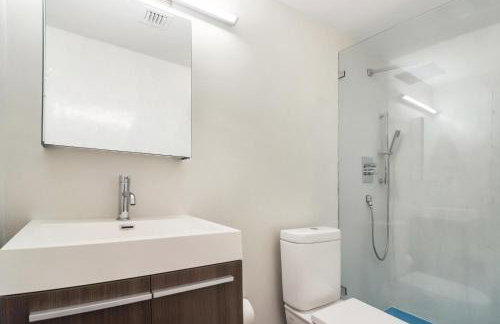 Roami at 250 Collins - Foto 134