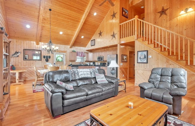 Cozy Mountain Retreat W/ Scenic Views 3 Bedroom Home by RedAwning - Foto 14