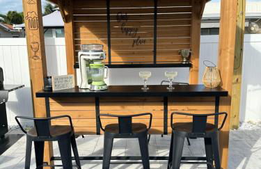 Luxury Vacation Home in Madeira Beach Family and Pet Friendly - Foto 3