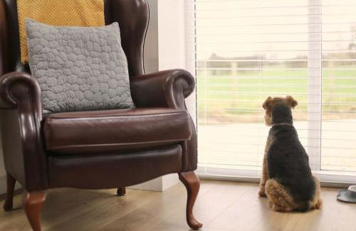 Stunning Coach House with two bedrooms and parking - Foto 45