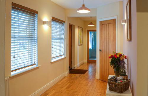 The Waiting Room - Foto 13