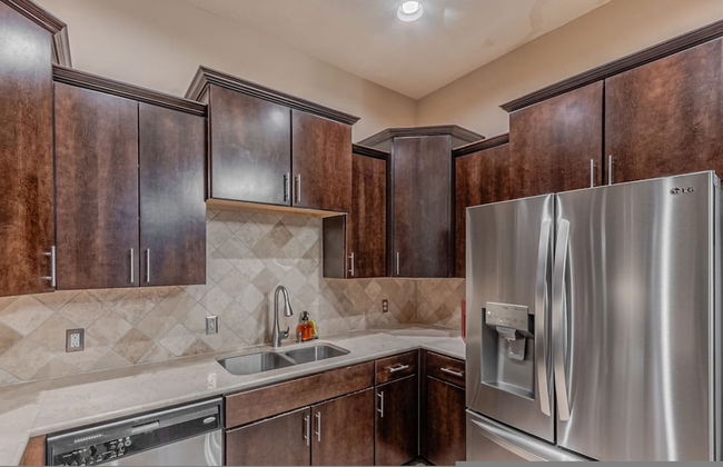 The Castle by the Lake w Pool Balcony Grandscape - Foto 15