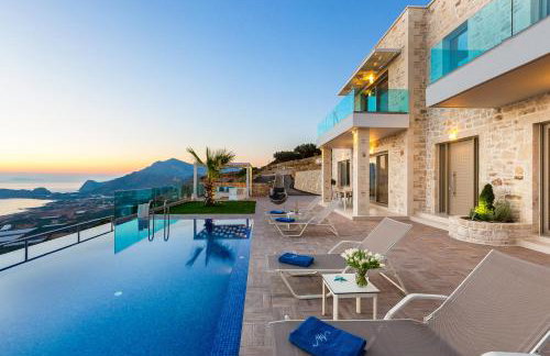 Blue Horizon Luxury Villas - Photo 2