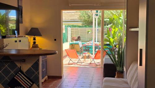 Grand Studio aux Salins - climatisation - terrasse - 90m de la mer - Foto 2