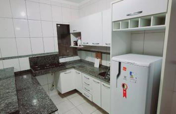 CASA - 3 quartos com ar - 2 banheiros - garagem para 2 carros - Foto 18