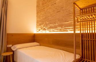 Design house with swimming pool near the sea - Photo 31