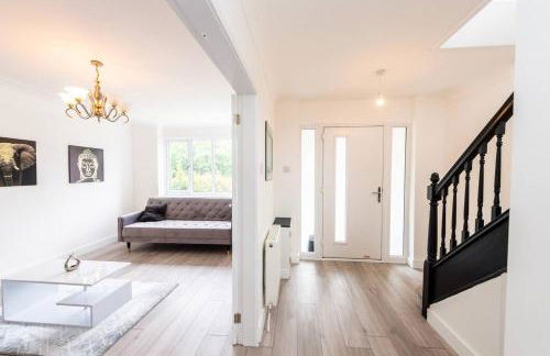 Spacious 3-Bed by Beatles Attractions & Transport - Foto 15