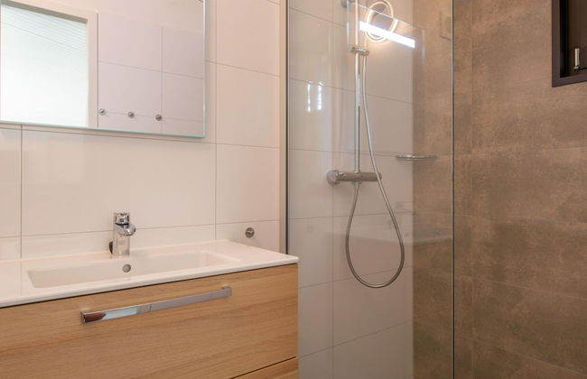 Air-conditioned Chalet Near Eindhoven - Photo 7