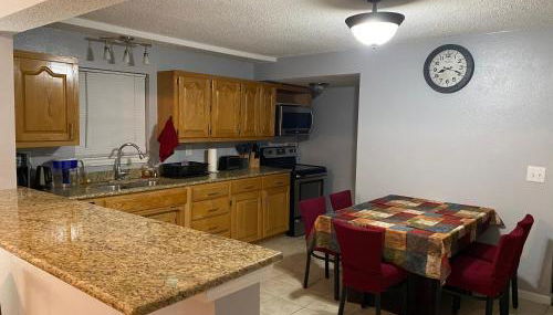 Cozy house with large free parking on premises - Foto 4