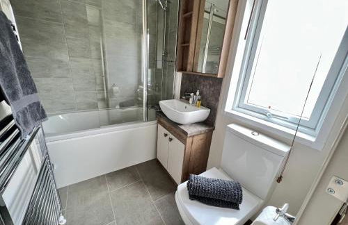 Honeysuckle Hot Tub Lodge - Foto 17