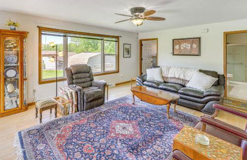 WFH-Friendly Columbiana Vacation Rental with Deck! - Foto 5