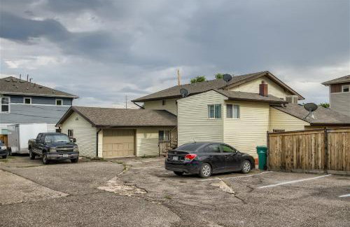 Natural Light, High-Vaulted Ceilings Apartment and Garage - Foto 19