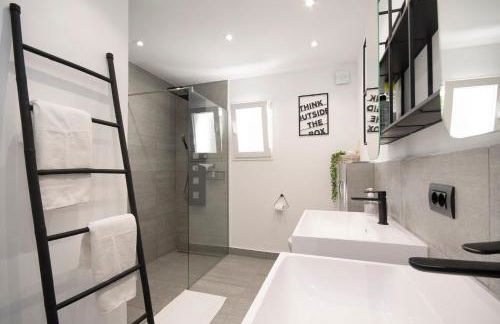 Sara 4 personas, free WIFI, chill-out, private pool, private tennis court - by Holiday Rentals Villamar - Foto 6