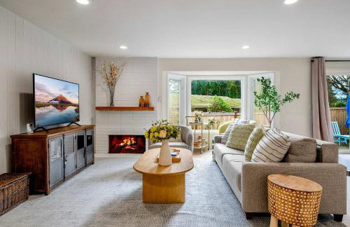 Serene Sunlit Retreat - Remodeled with EV charging and AC - Foto 7