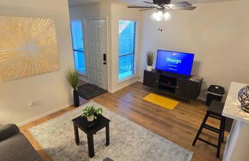 Cozy Updated Cove of Heaven, 5mins to Lake Hefner! - Photo 29