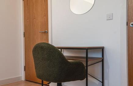 Modern 1BR - Parking Included -Sleeps 6 - Foto 16