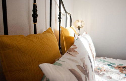 Sun-Kissed Cozy Bungalow - Foto 47