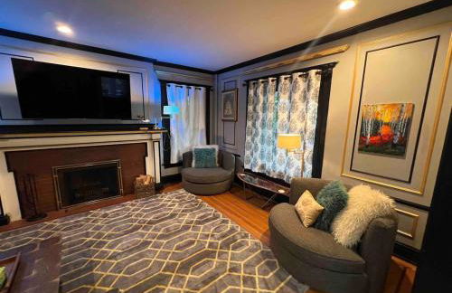 4 BR Luxurious-Gem Mansion in Heart of Denver - Foto 75