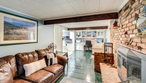 Easy Cleveland Access! Quiet Suburb Stay with Yard - Foto 5