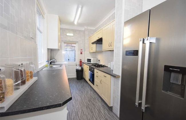 Seaways Holiday Home - Photo 11