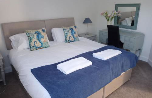 5 Bedrooms/sleeps 10-12/free Wifi & Parking/garden - Foto 41