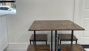 Transit-Friendly Flamingo Park Hideaway - Foto 5