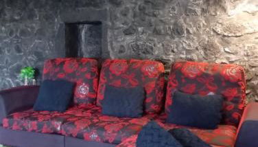 Basaltic House Pedreira - Photo 5