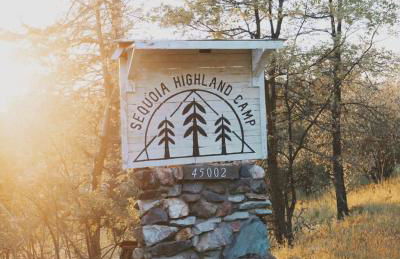 Spacious 4-bedroom cabin on secluded private land - Foto 35