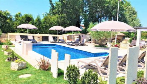 Apartments Engel with Pool - Foto 3, Garden, sunbed, Garden view