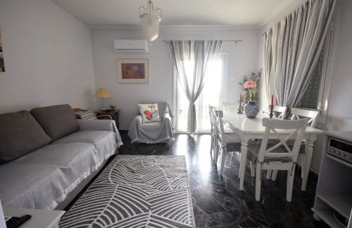 VillaVita Modern 3BR,Garden & BBQ, Walk to Beach - Foto 3