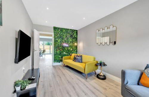 Travard at Heathrow 386a - Foto 1