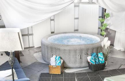 Farmington Gem 6BR Hot Cold Tub Sleeps 15 - Foto 68