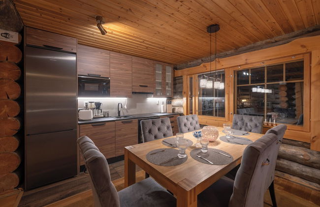 Kuukkeli Log Houses Villa Aurora (Pupula) - Foto 1