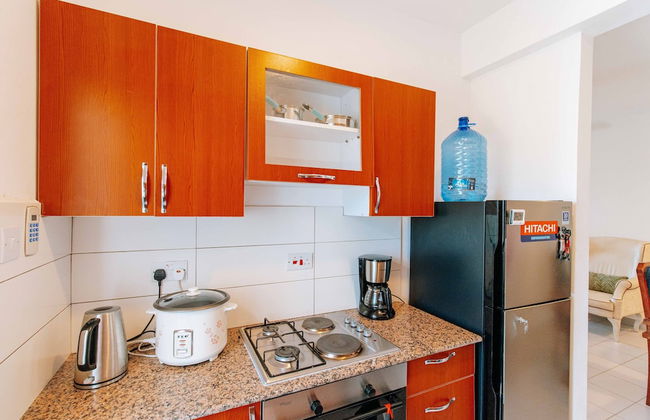 Ocean View 2 bed apartment - Photo 14