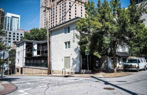 Contemporary Midtown Retreat Walk Score 93 - Foto 45