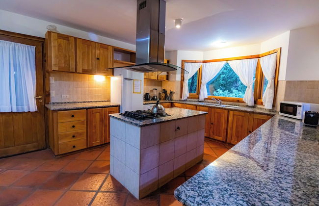 Amazing 5 Bedrooms Chalet in Villa Traful VT1 by Apartments Bariloche - Foto 18