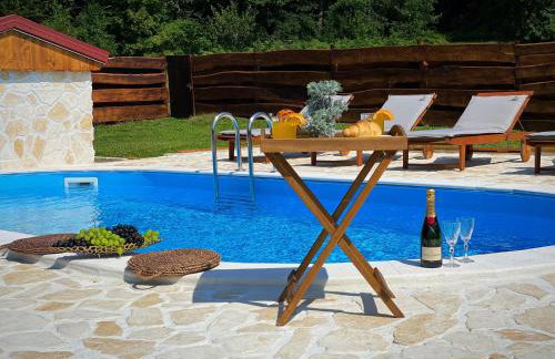 Nina Holiday Home with a heated pool - Photo 14