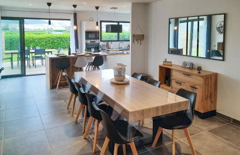 3 Bedroom Awesome Home In Plouguerneau - Foto 5