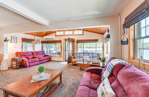 Cottage on Lamoka Lake with Deck, Grill and 3 Kayaks - Foto 5