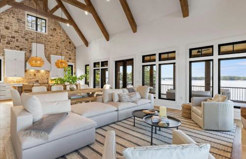 Luxe Lake Martin Home Pool Hot Tub Boat Dock - Foto 4