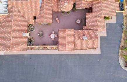 Soaking Tub Vineyard Views Wine Trail Access The Casita at Vines Estate by AvantStay - Foto 20