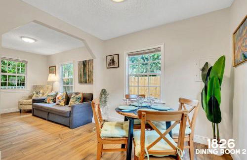 3 Home 12 bedroom compound with Pool and BBQ sleeps 24 - Foto 67