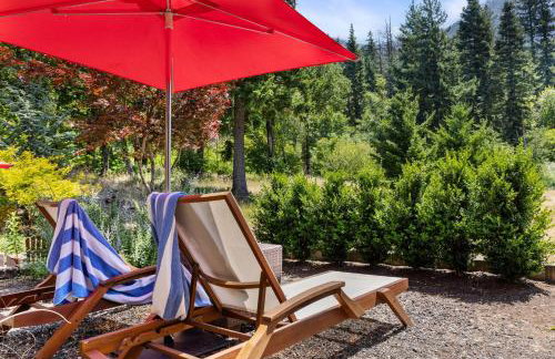 Mountain-View Retreat with Hot Tub & Waterfalls - Foto 40
