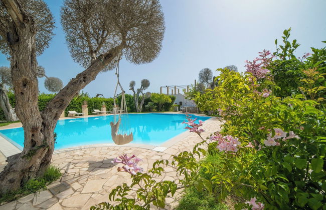 Villa Lisa with huge Pool and Garden - Foto 1